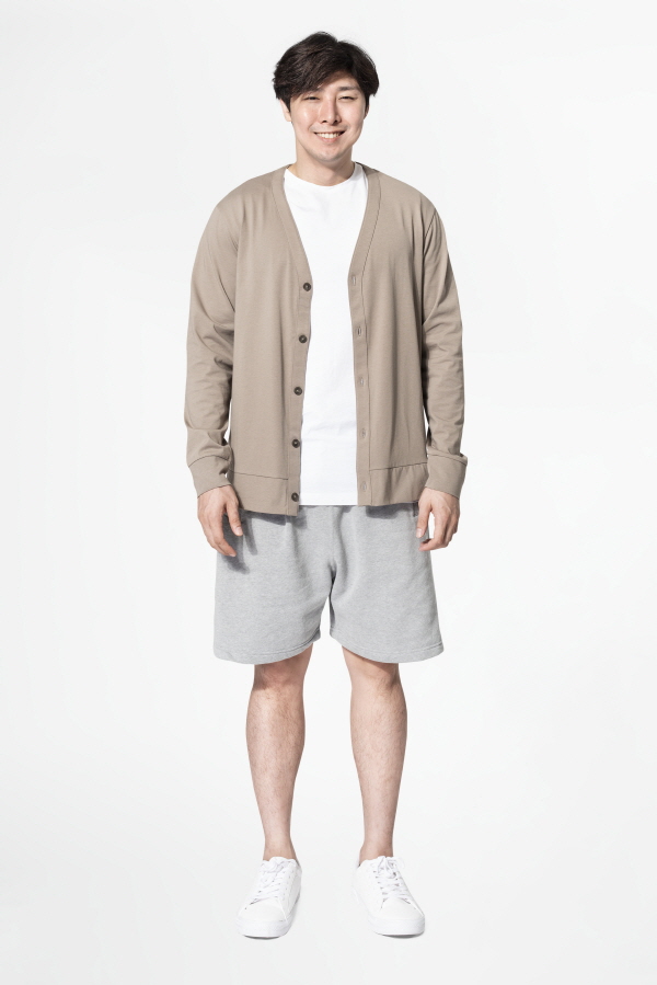 low_asian-man-brown-cardigan-shorts-comfortable-loungewear-full-body.jpg